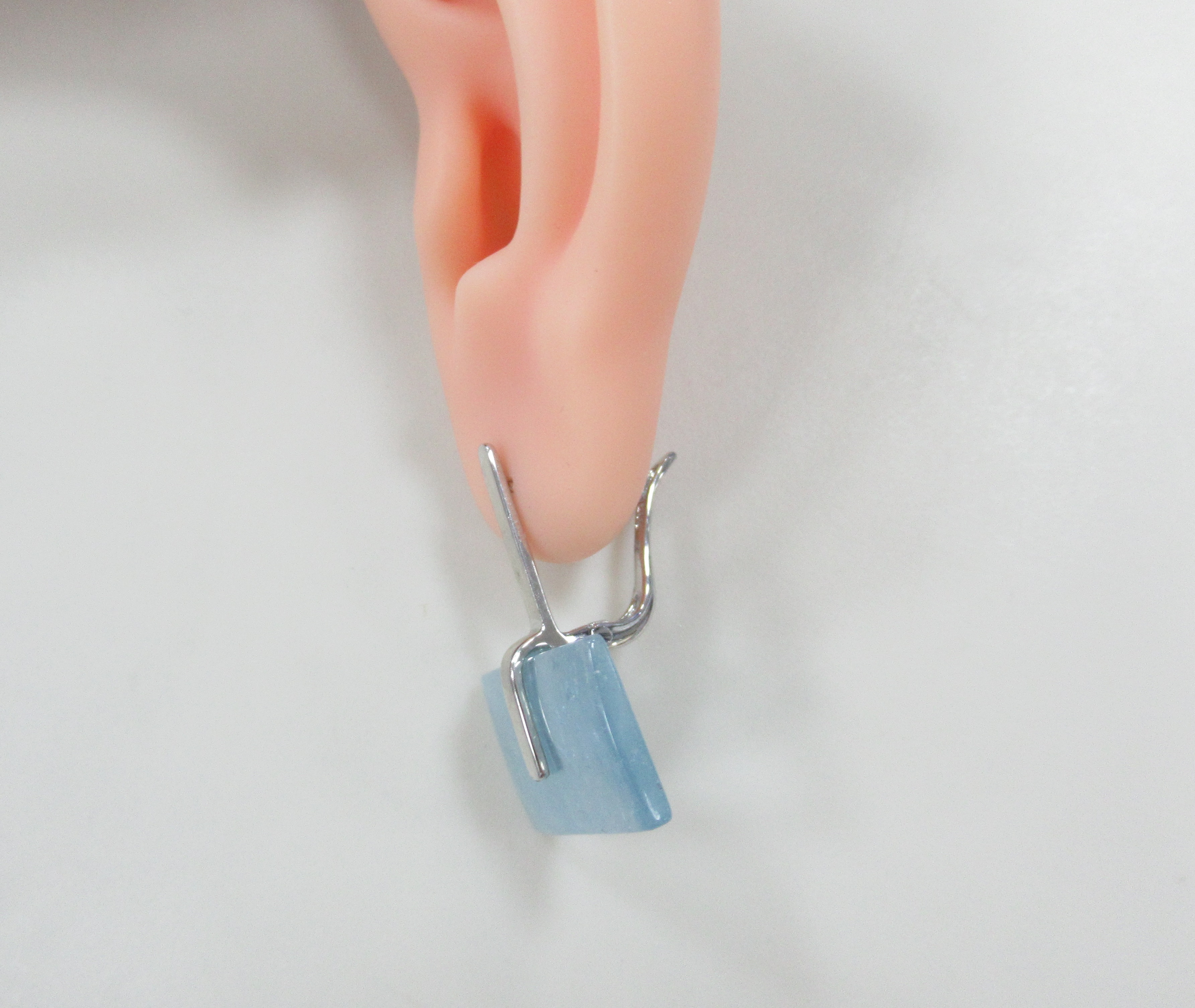 Серебряные серьги с аквамаринами